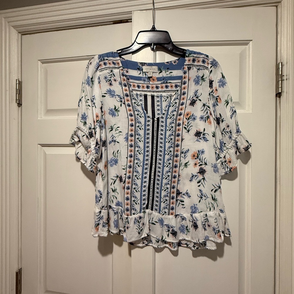 Lucky Brand Boxy White and Blue Short Sleeve Blouse
